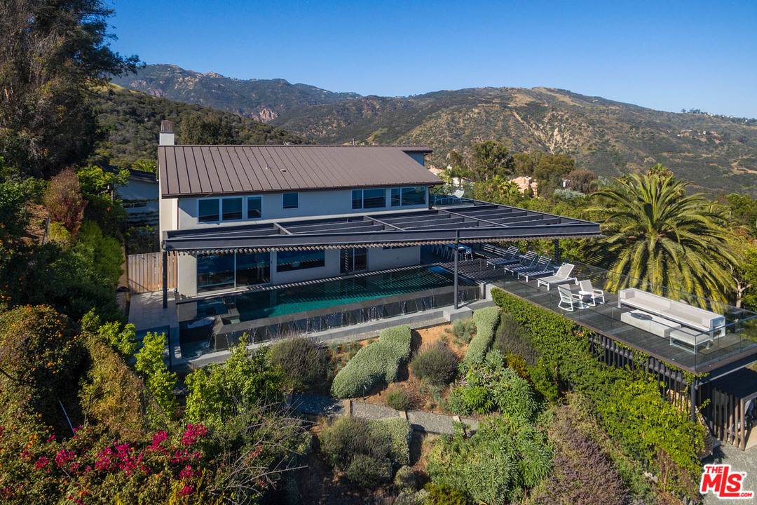 3217 Sumac Ridge Road Malibu, CA 90265 - Photo 6 of 50