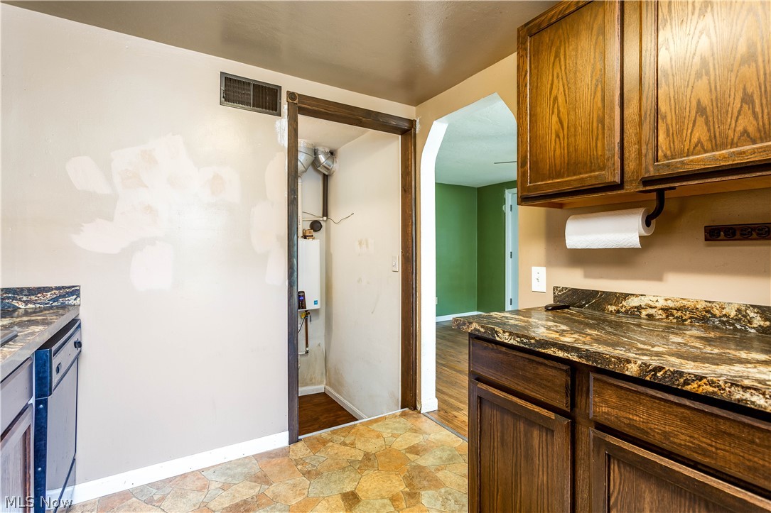 6881 Root Road North Ridgeville, OH 44039 - Photo 23 of 35