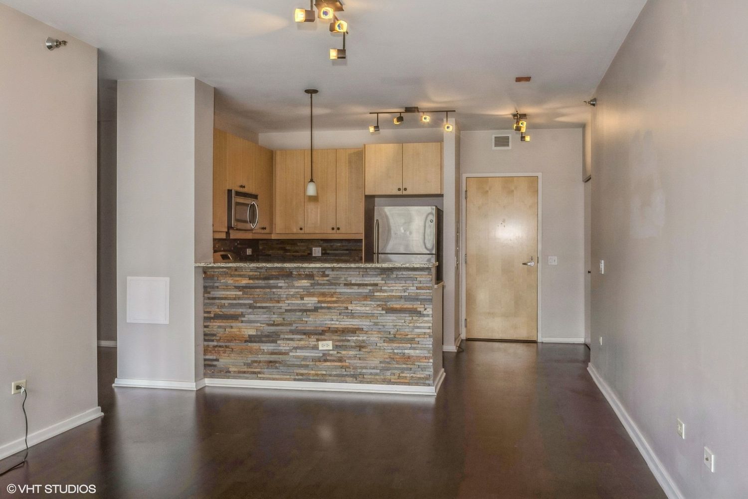 123 South Green Street, Unit 604B Chicago, IL 60607 - Photo 9 of 15