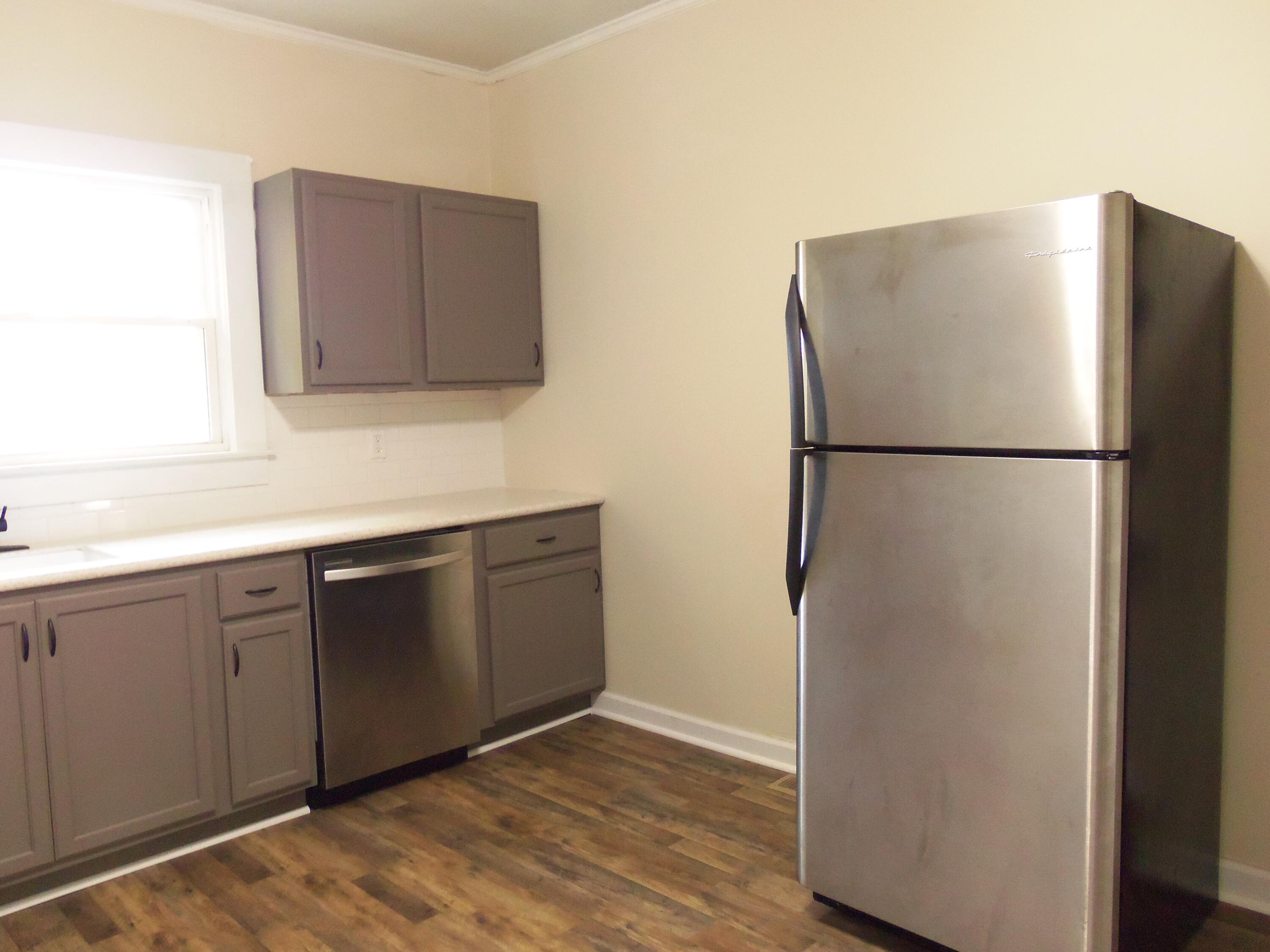 102 West 8th Street Chickamauga, GA 30707 - Photo 12 of 21 100_0777