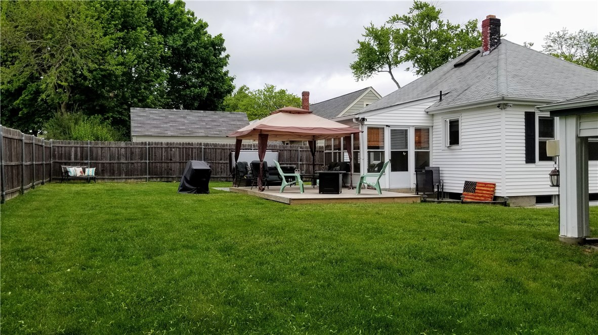 261 Tennyson Road Warwick, RI 02888 - Photo 6 of 41 Gallery Image 6