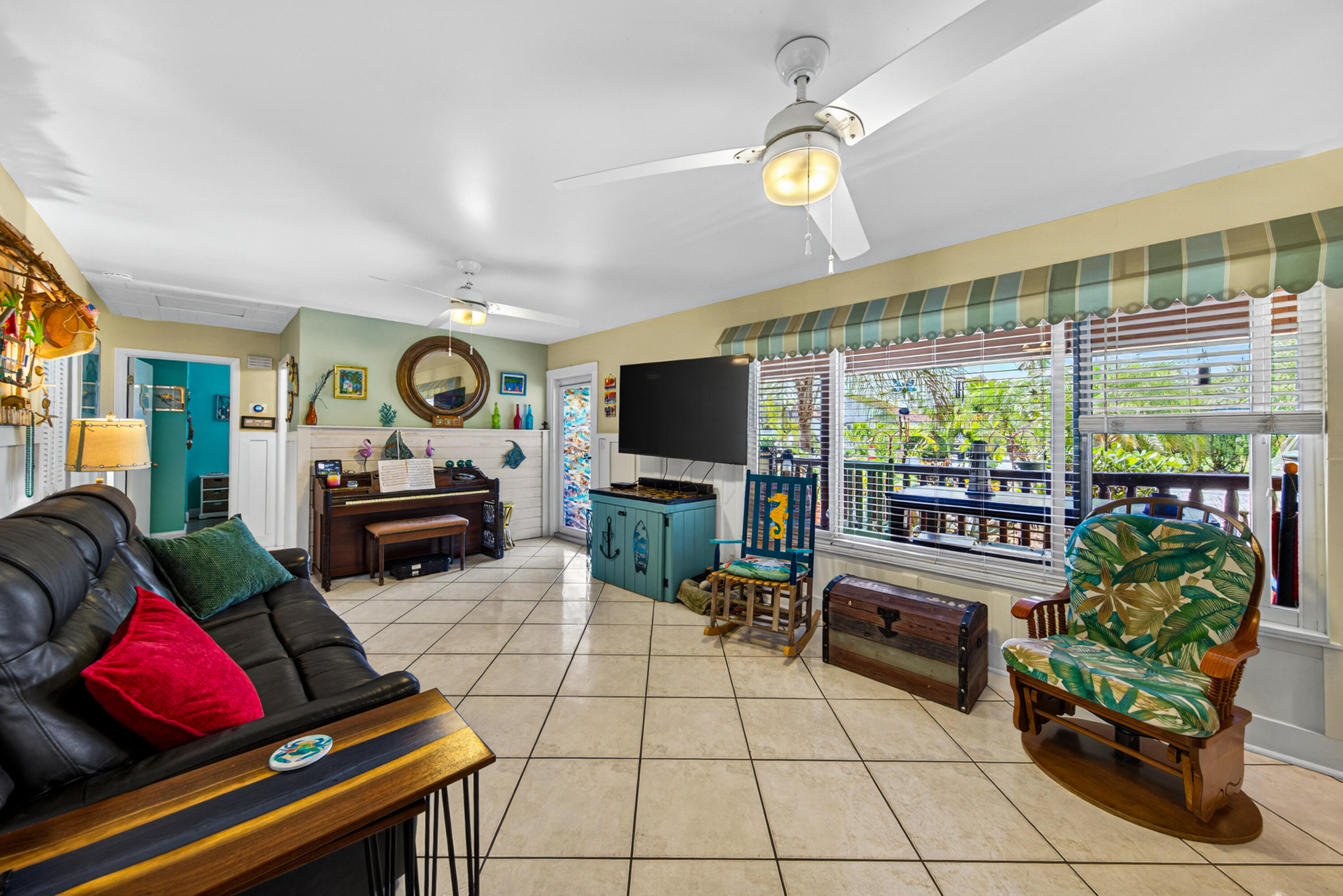 5135 Palm Ridge Boulevard Delray Beach, FL 33484 - Photo 11 of 50 Living Room - 3