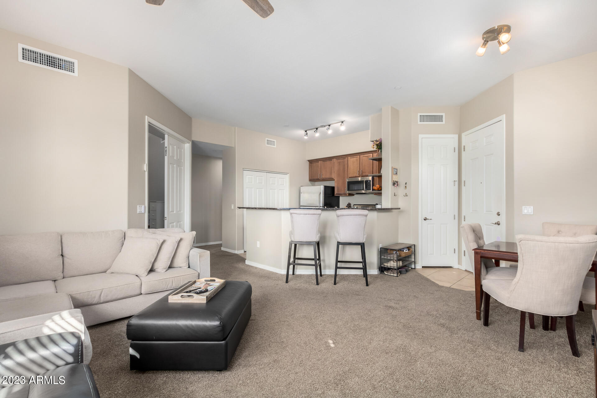 3330 South Gilbert Road, Unit 2023 Chandler, AZ 85286 - Photo 3 of 37 06 - Gilbert