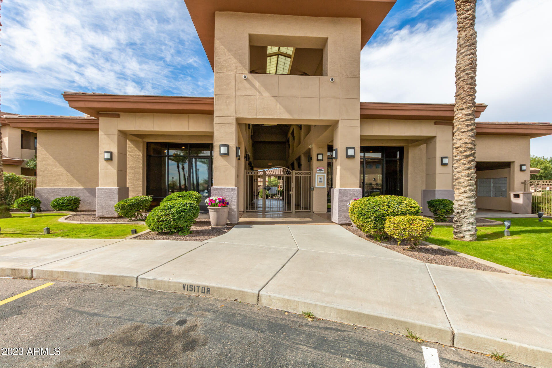 3330 South Gilbert Road, Unit 2023 Chandler, AZ 85286 - Photo 36 of 37 33 - Gilbert