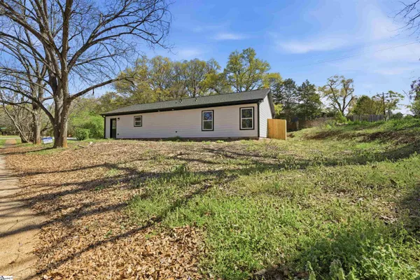 $229,000 | 1606 South Murray Ave Extension, Anderson, SC 29624