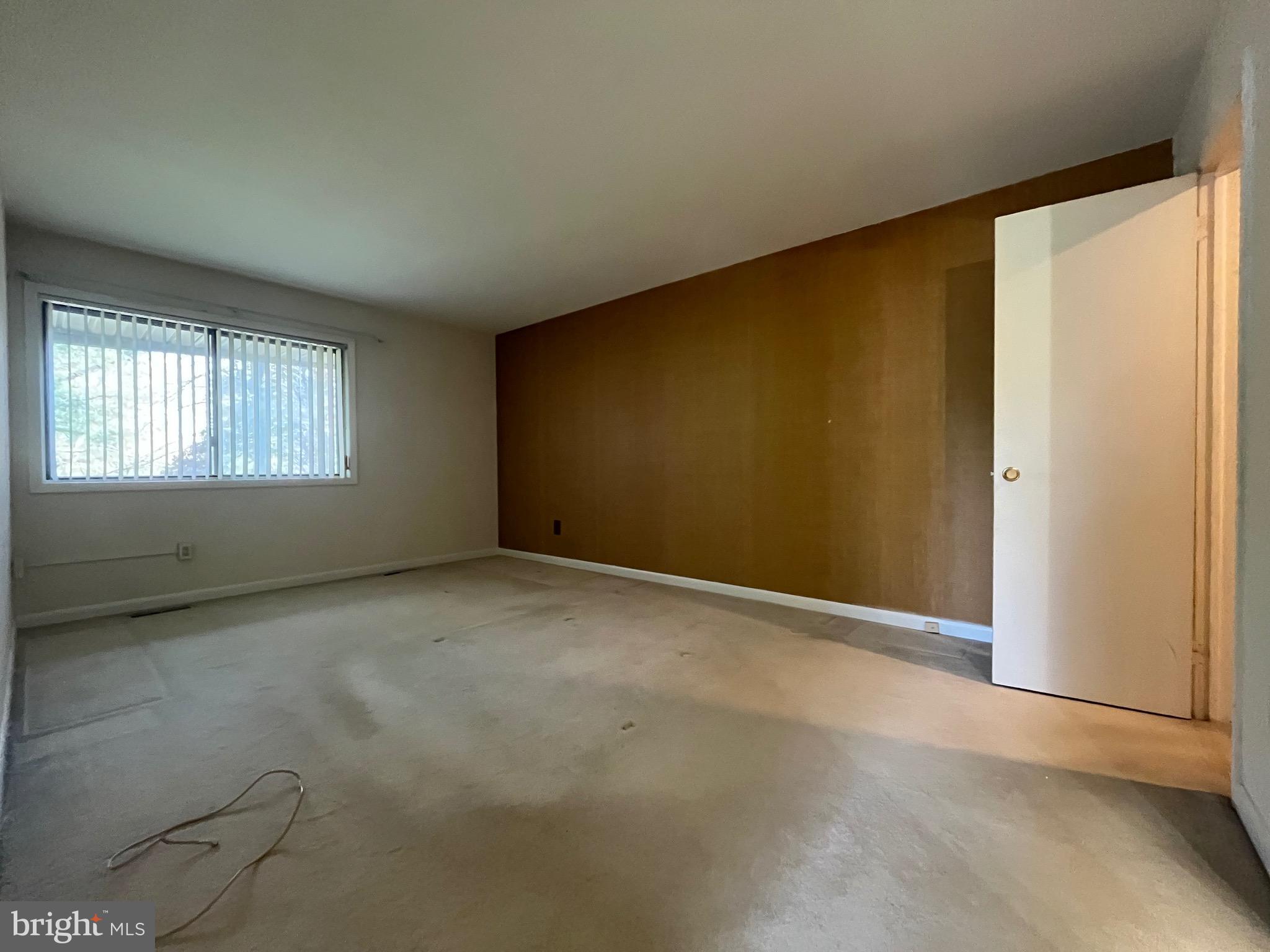 4 Robertson Road East Windsor, NJ 08520 - Photo 9 of 29 Main bedroom
