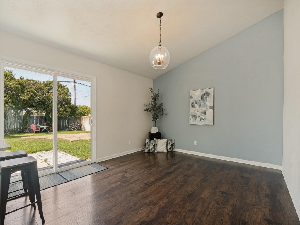 2036 Apple Valley Road Plano, TX 75023 - Photo 12 of 24