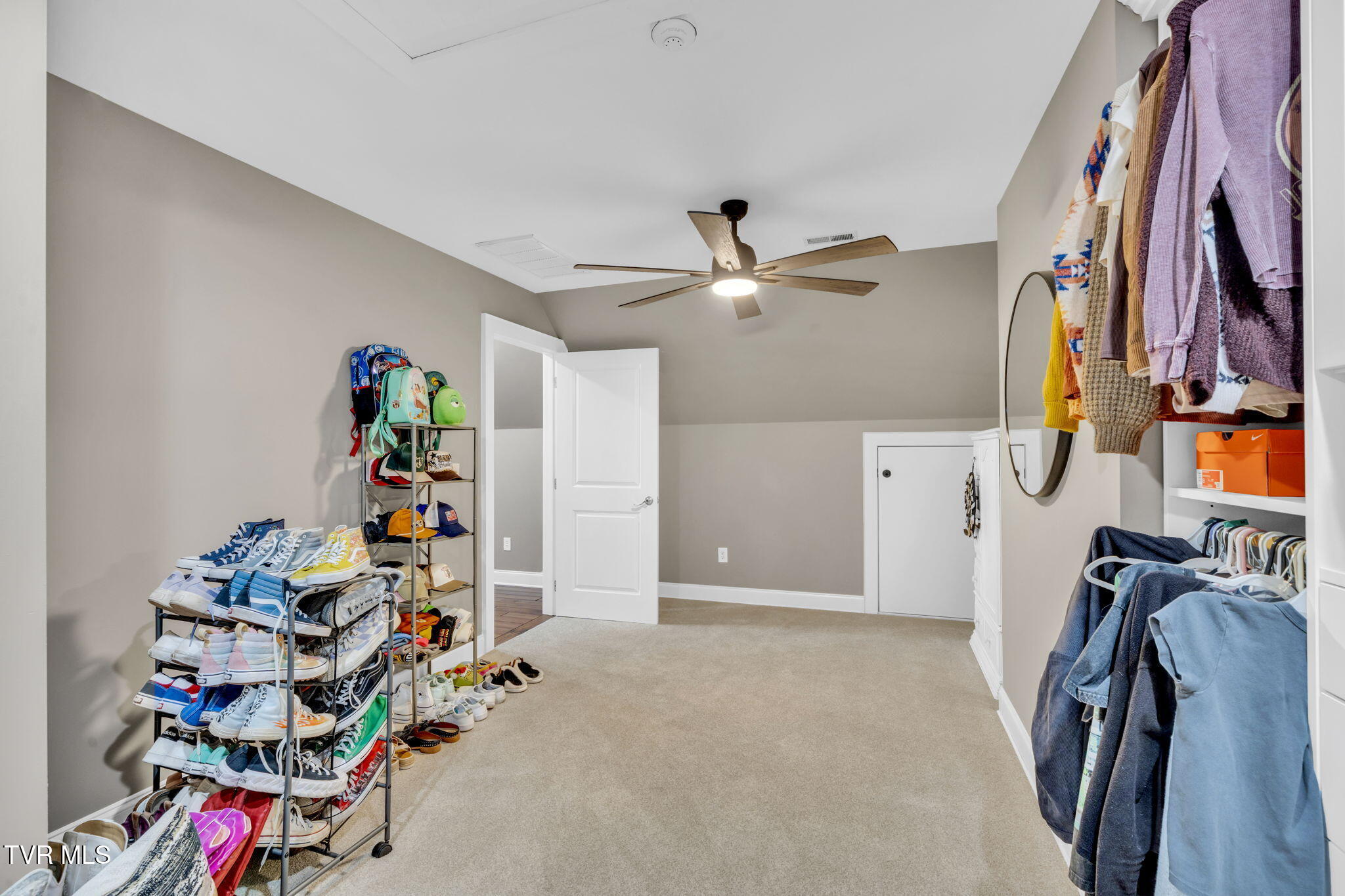 2338 Edinburgh Channel Road Kingsport, TN 37664 - Photo 63 of 87 65-web-or-mls-DSC05024