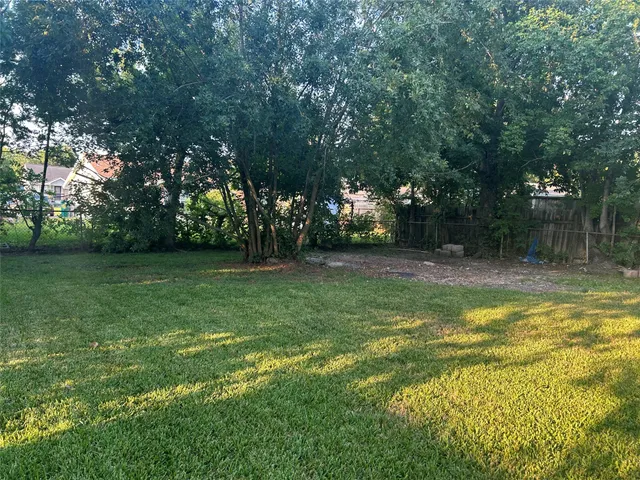 a view of a outdoor space