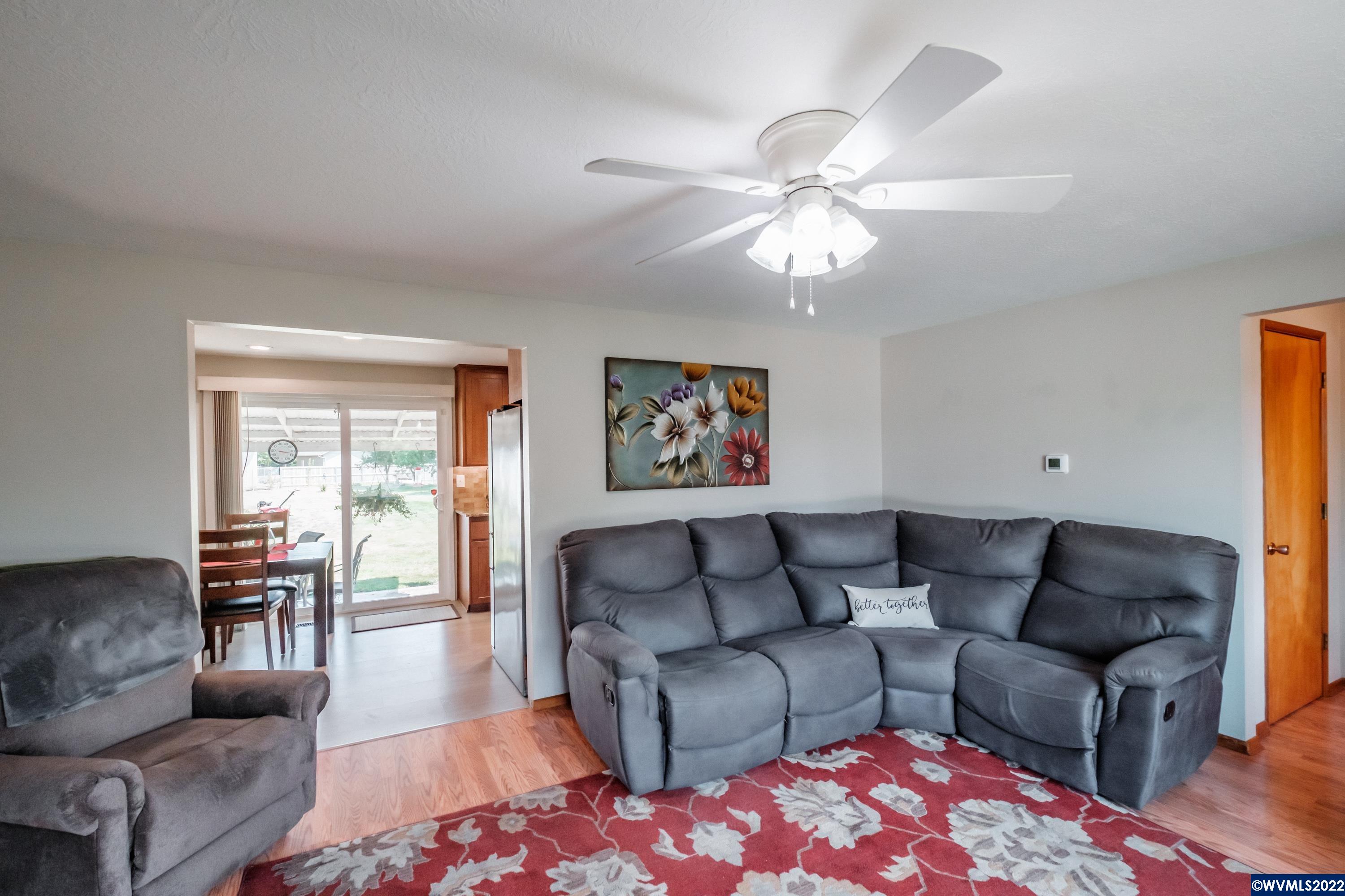 2697 Stoltz Hill Road Lebanon, OR 97355 - Photo 8 of 37 Gallery Image 8