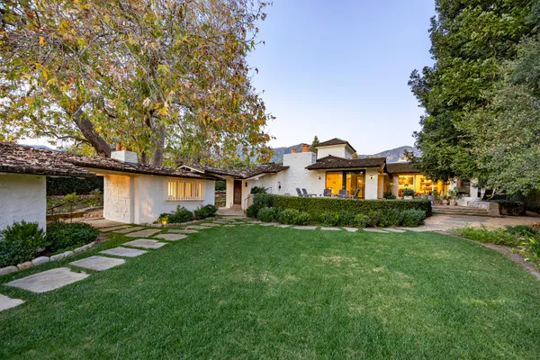 $11,250,000 | 2069 China Flat Road, Montecito, CA 93108