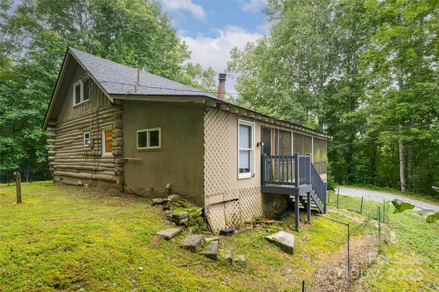 $425,000 | 49 Mayapple Lane, Brevard, NC 28712