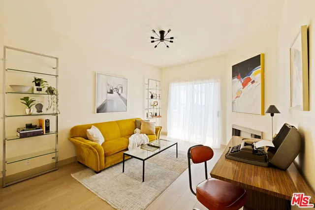 $6,195 | 1717 Malcolm Avenue, Unit 303, Los Angeles, CA 90024