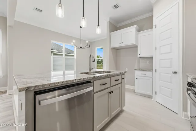 $262,900 | 106 Carreras Lane, Maurice, LA 70555