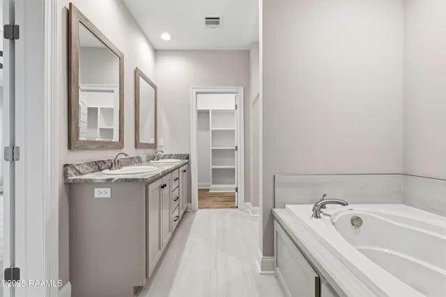 $262,900 | 106 Carreras Lane, Maurice, LA 70555