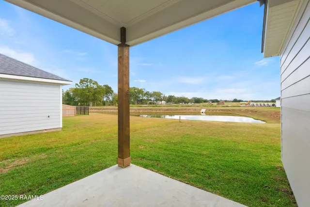 $262,900 | 106 Carreras Lane, Maurice, LA 70555