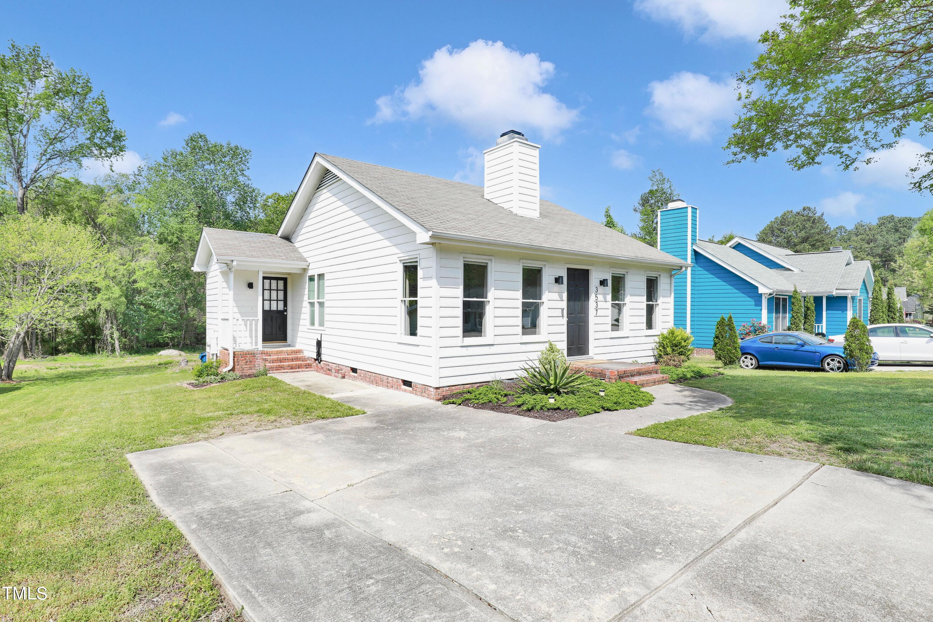 3537 Castlegate Drive Raleigh, NC 27616 - Photo 4 of 28 3