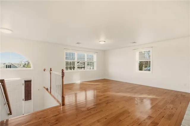 $3,200 | 37 Thayer Street, Bristol, RI 02809