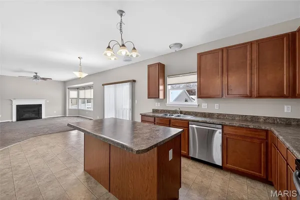 $395,000 | 105 Wabash Spur Drive, O'Fallon, MO 63366