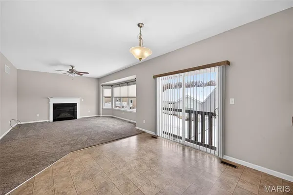 $395,000 | 105 Wabash Spur Drive, O'Fallon, MO 63366