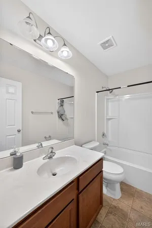 $395,000 | 105 Wabash Spur Drive, O'Fallon, MO 63366