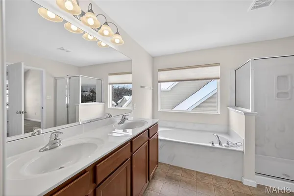$395,000 | 105 Wabash Spur Drive, O'Fallon, MO 63366