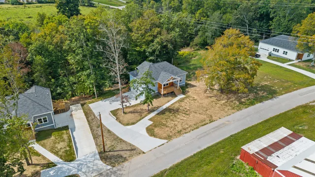 $644,900 | 84 Devils Backbone Lane, Manchester, TN 37355