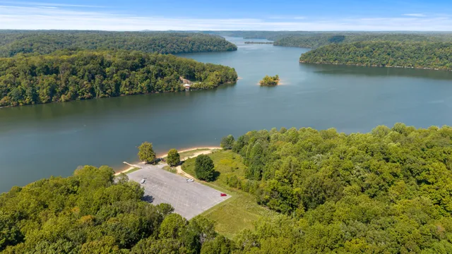 $644,900 | 84 Devils Backbone Lane, Manchester, TN 37355