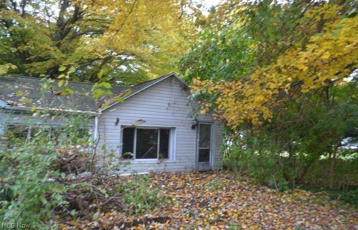 48171 Rice Road Amherst, OH 44001 - Photo 3 of 6