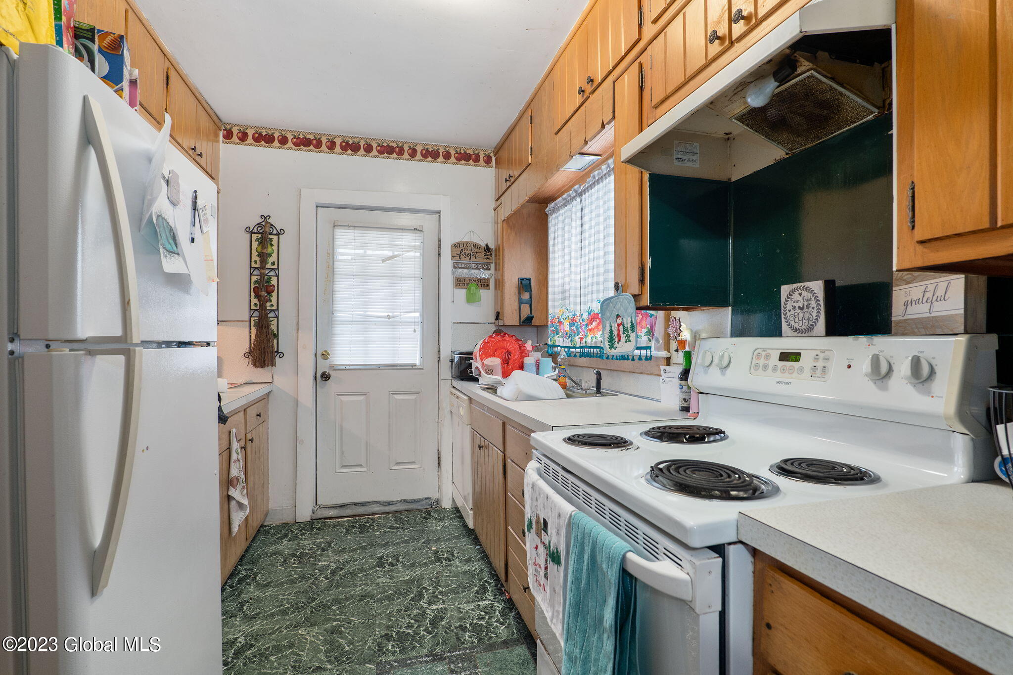 130 France Lane Cobleskill, NY 12043 - Photo 8 of 17 9-web-or-mls-130FranceLn_09