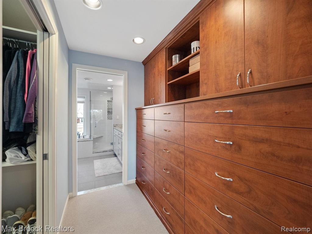 4793 South Valleyview Road West Bloomfield, MI 48323 - Photo 33 of 58 Gallery Image 33