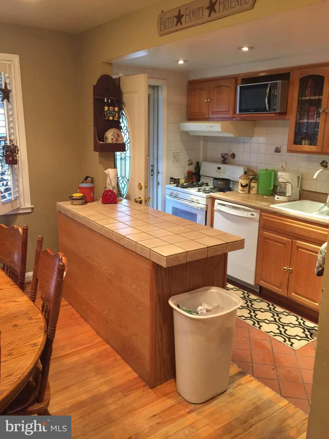 6936 Broening Road Baltimore, MD 21222 - Photo 6 of 17 Kitchen