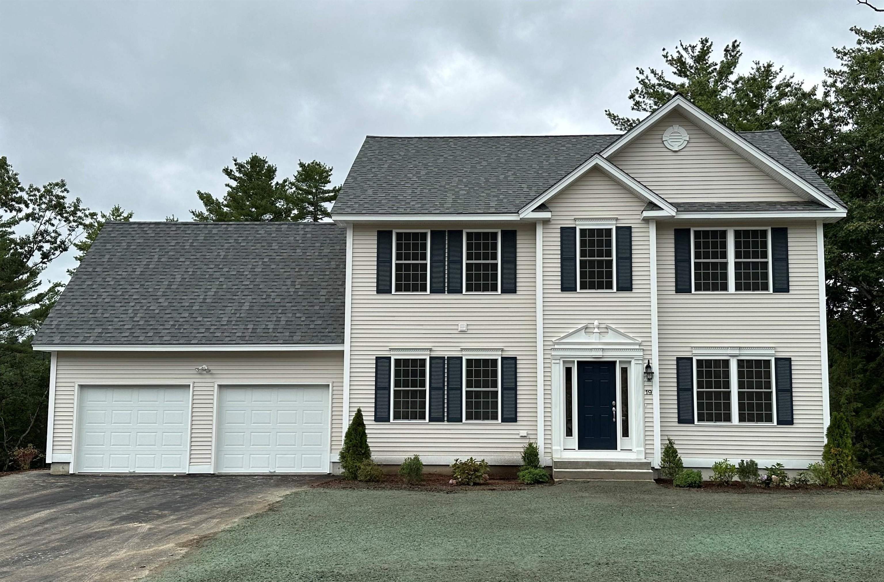 19 Huntington Ridge Road, Unit 8 Bedford, NH 03110 - Photo 1 of 21