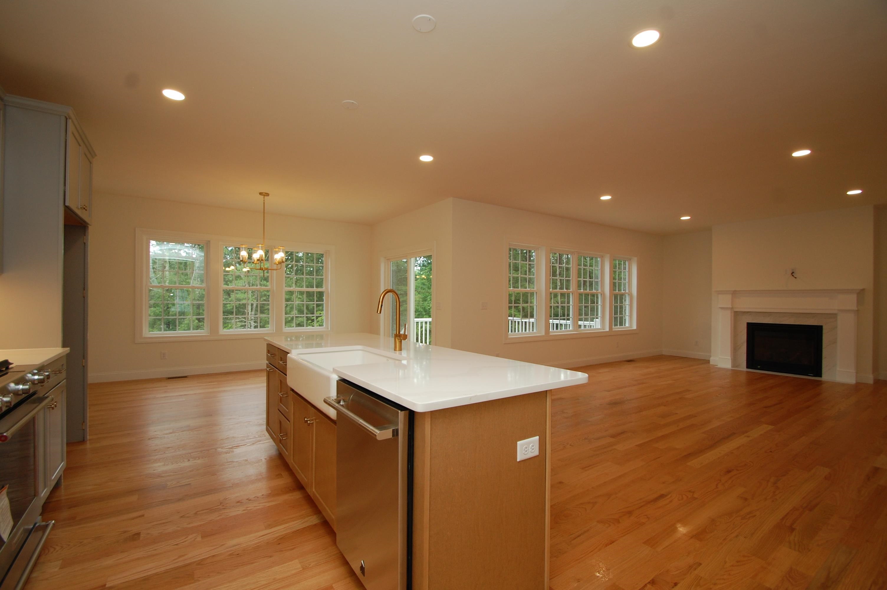 19 Huntington Ridge Road, Unit 8 Bedford, NH 03110 - Photo 4 of 21