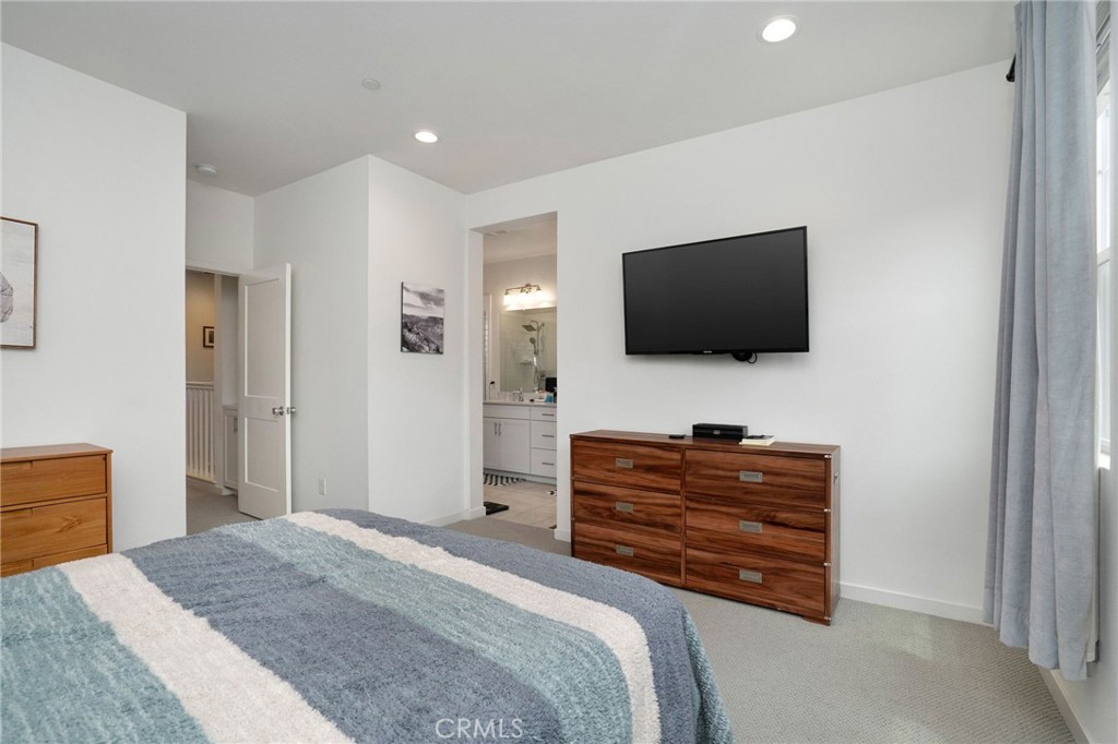 101 Red Brick Drive, Unit 5 Simi Valley, CA 93065 - Photo 10 of 13 Primary Bedroom