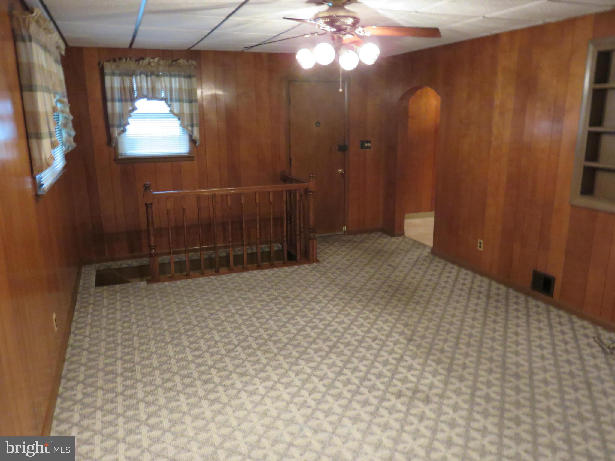 7608 Spruce Road Baltimore, MD 21222 - Photo 10 of 30 Family Room