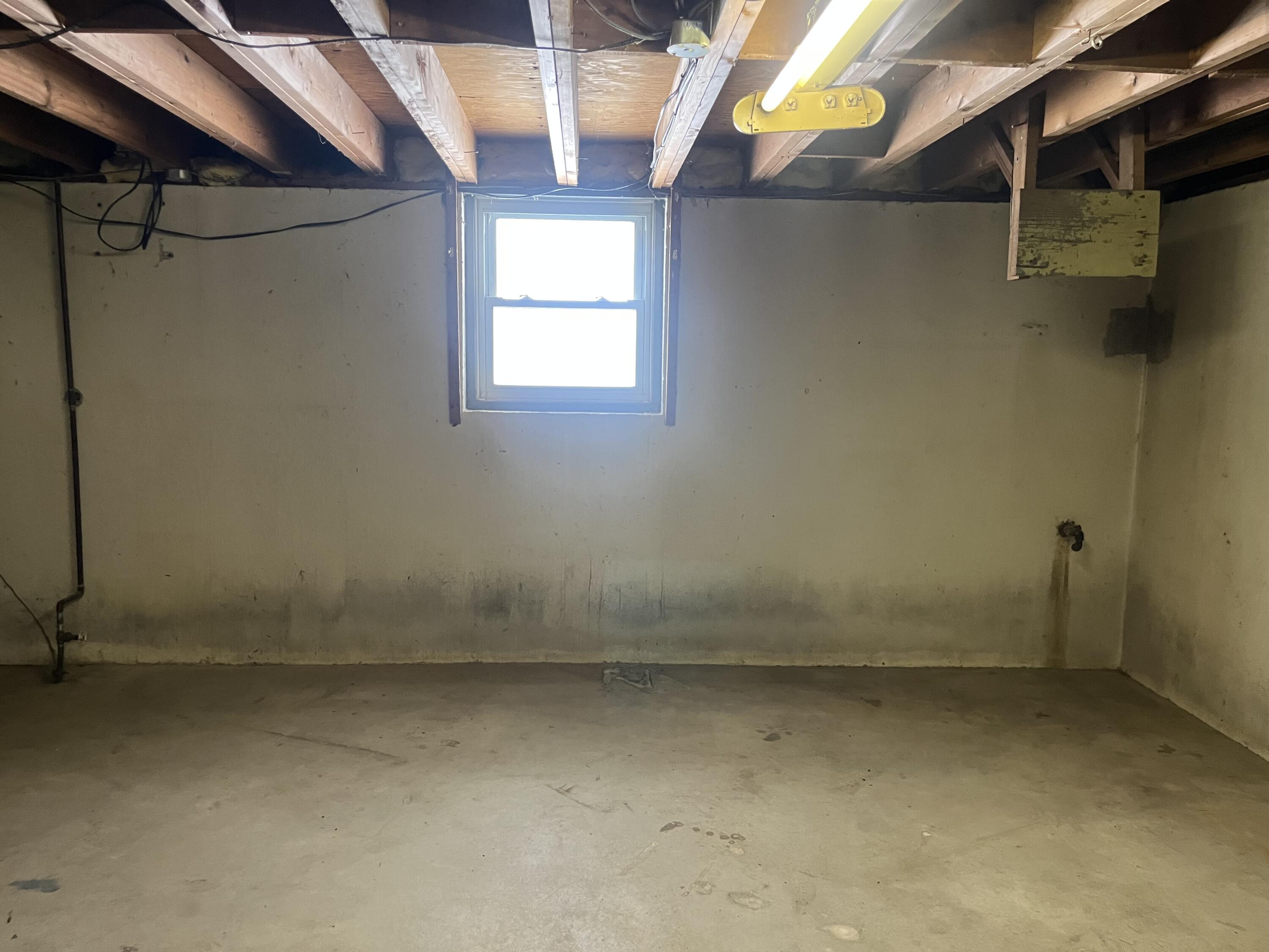 284 Stanford Lane Jackson, MI 49203 - Photo 13 of 23 Lower Level