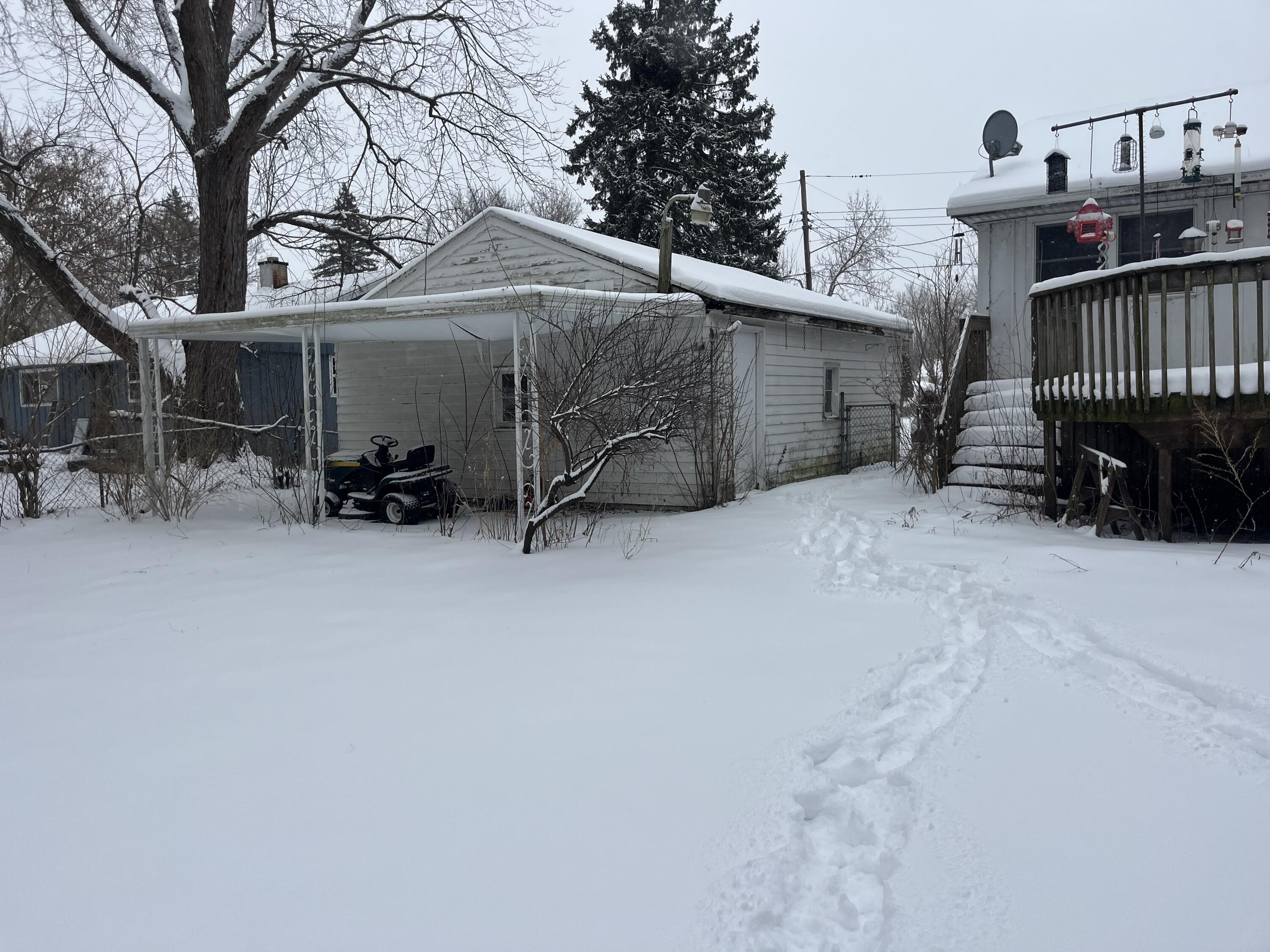 284 Stanford Lane Jackson, MI 49203 - Photo 22 of 23 Back of Garage