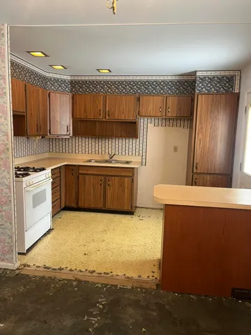 $125,000 | 284 Stanford Lane, Jackson, MI 49203