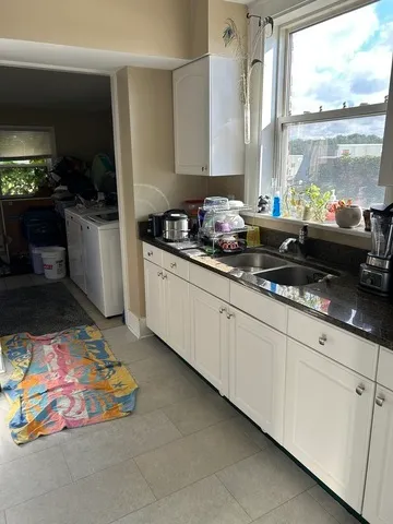 $1,895 | 314 West Main Street, Unit 3R, St. Charles, IL 60174