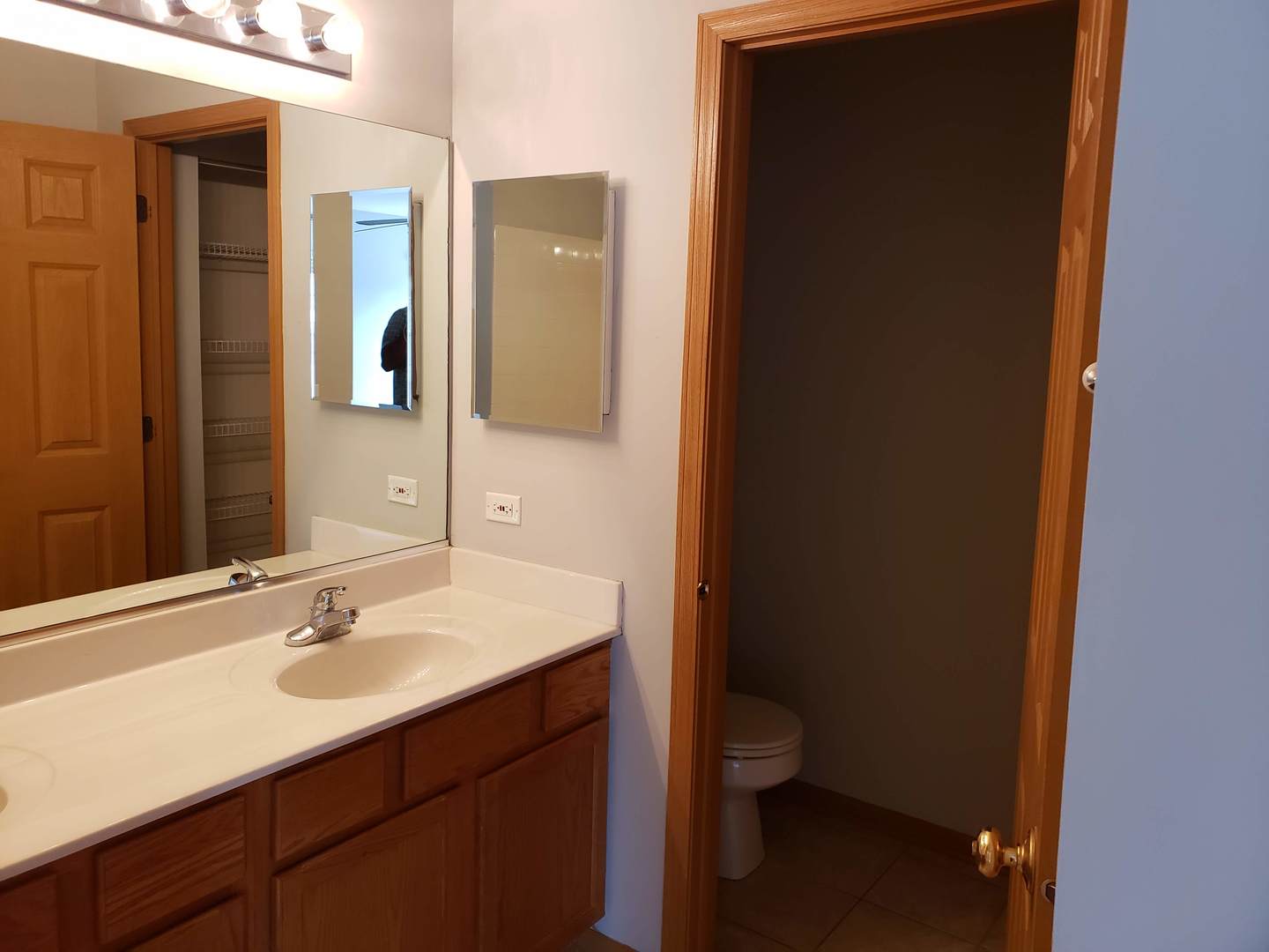 3049 Creekside Drive Plainfield, IL 60586 - Photo 8 of 21