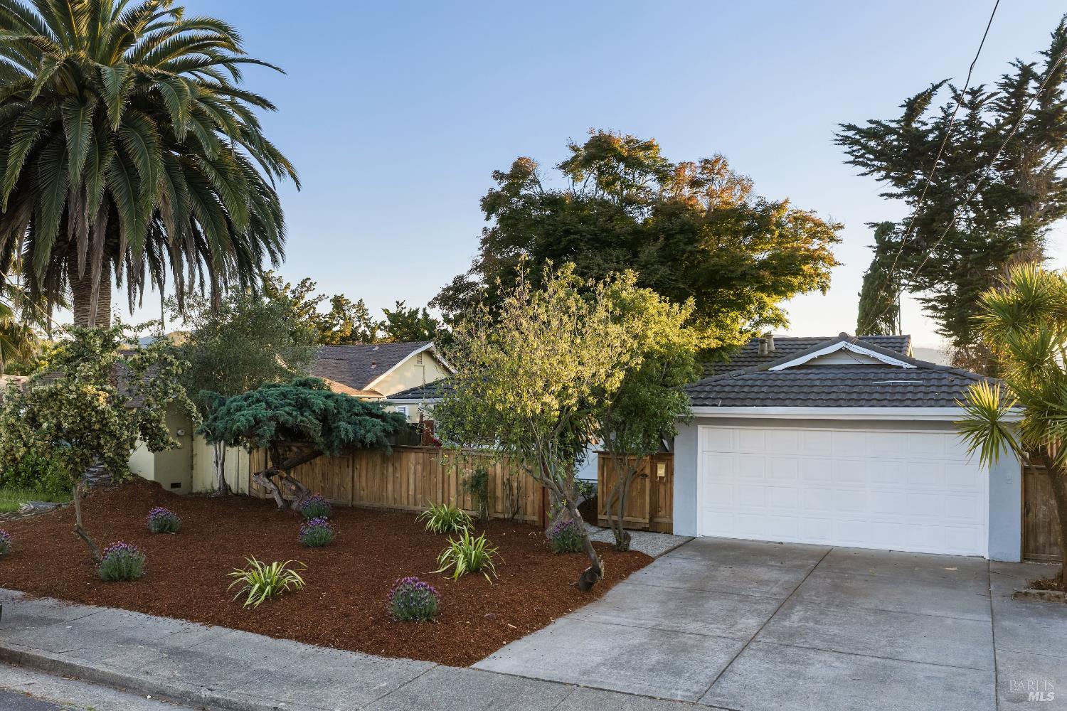 41 Montego Key Novato, CA 94949 - Photo 2 of 38