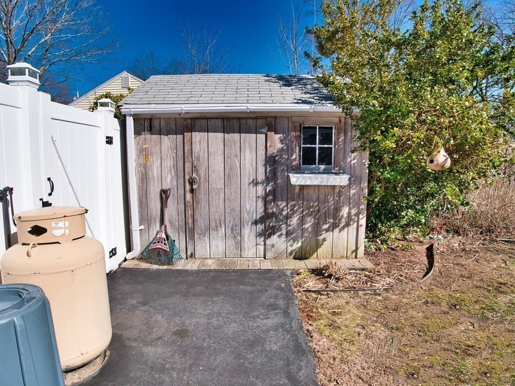 11 Roseen Road Holbrook, MA 02343 - Photo 27 of 33 Gallery Image 27