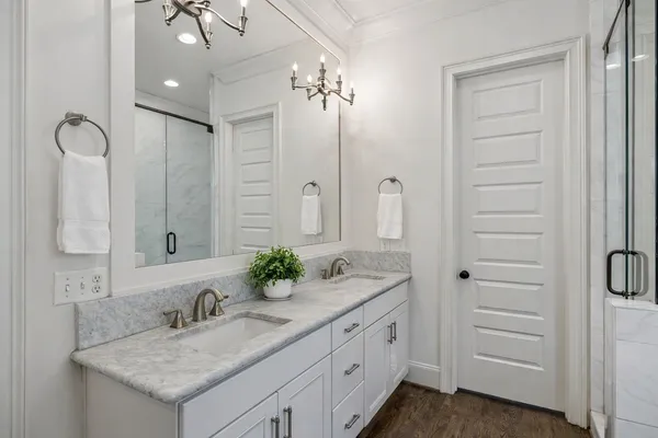 $1,234,000 | 2803 A White Oak Drive, Nashville, TN 37215