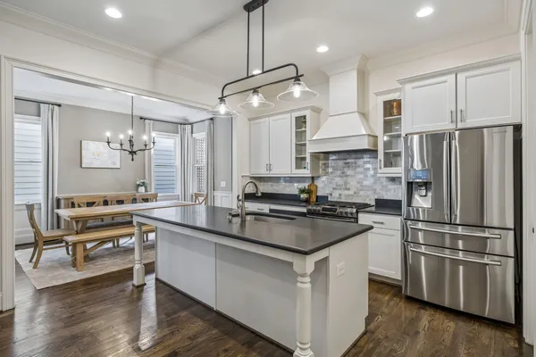 $1,234,000 | 2803 A White Oak Drive, Nashville, TN 37215