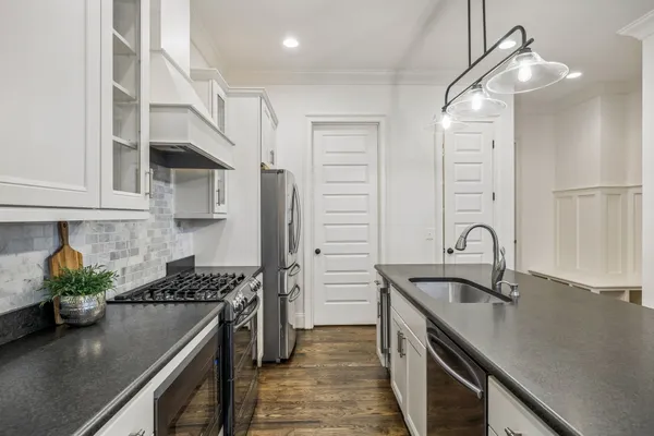 $1,234,000 | 2803 A White Oak Drive, Nashville, TN 37215