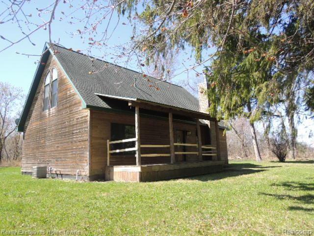 10611 Fisher Road Yale, MI 48097 - Photo 2 of 21 Case # 261-954377 Front Left Angle.jpg