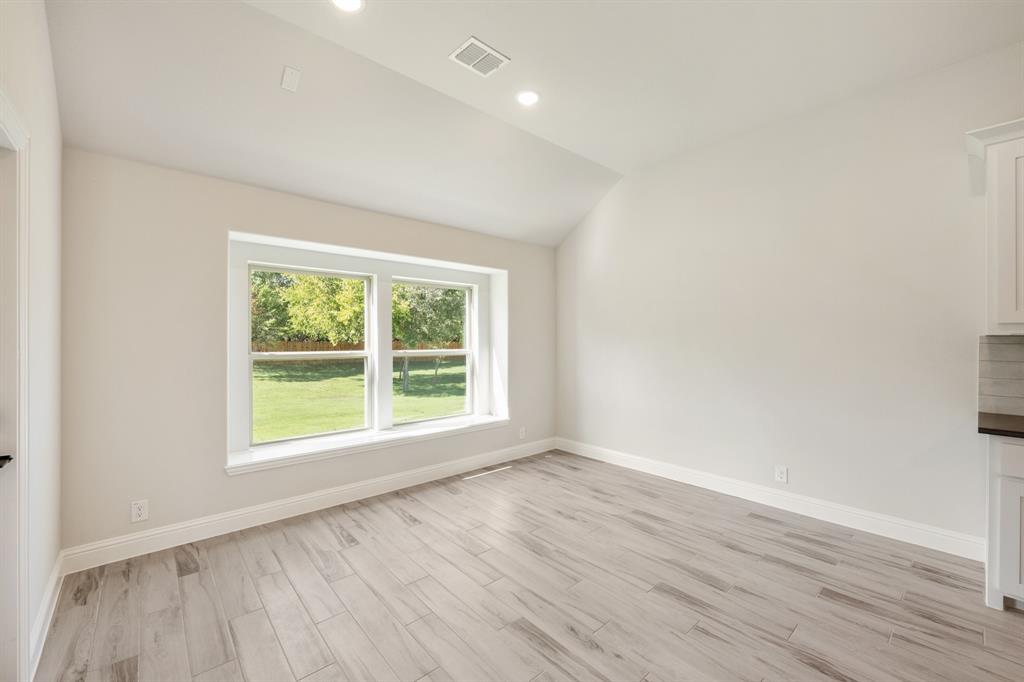 763 Crystal Lk Lane Red Oak, TX 75154 - Photo 16 of 35