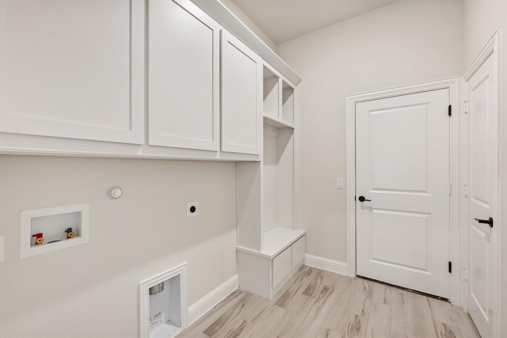 763 Crystal Lk Lane Red Oak, TX 75154 - Photo 30 of 35