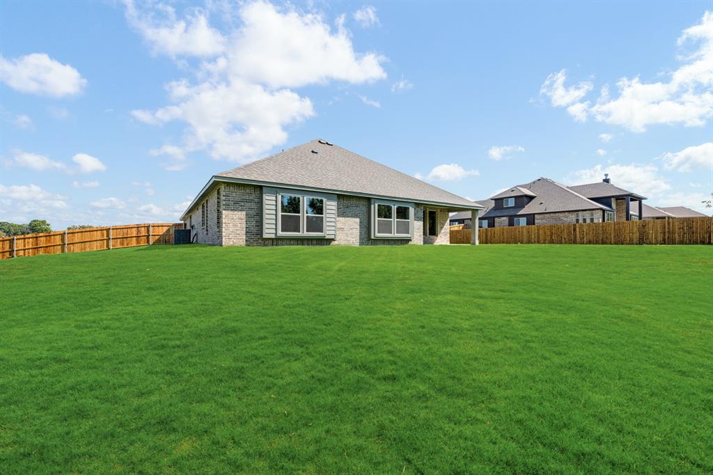 763 Crystal Lk Lane Red Oak, TX 75154 - Photo 33 of 35